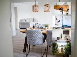 Panorama-Seeblick, Privater Steg, Balkon, Parkplatz