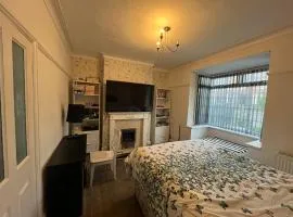 Comfortable stay in Sheffield Central