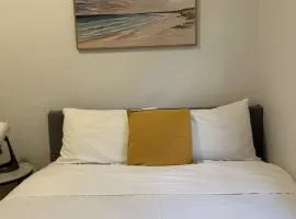 Homely Private Double Room in Marsfield - Well-Connected Suburb Shared Bathroom