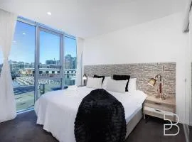 Stylish 2BR Condo Docklands Waterfront