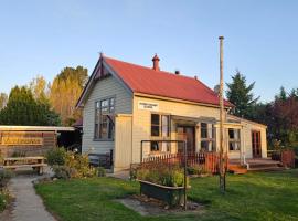 Lauder School Bed & Breakfast，位于Lauder的酒店