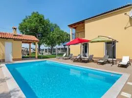 Holiday Home in Buzet with Terrace