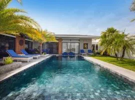 Pattana Moon - Luxury Calm 4 Bedrooms Pool Villa