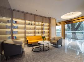 Urba Hotel Nanchang Bayi Square Wushang Shopping Center Branch，位于南昌的酒店