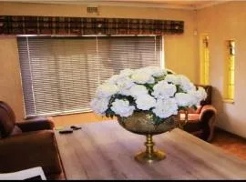 Nsk Guest House Alberton