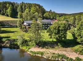 Gasthof Pension Fischerstüberl，位于Blaibach的酒店