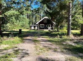 Tallbarren，位于Rälla的酒店