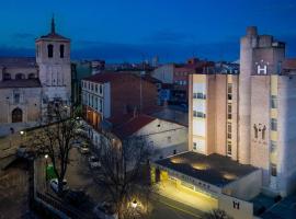 Hotel La Mota by Punta25 Hotels Group，位于麦迪纳·德尔·坎普的酒店