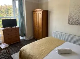 101 - Room 5 - Uplands