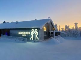 Gasthaus Ruka Trek & Hard Trek Café，位于库萨莫的酒店