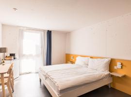 N's Hotel - Self-Check-in Hotel，位于Kerzers的酒店