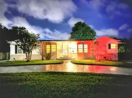 NEW Daytona Beach - Cozy Vacation Home with Saltwater Pool