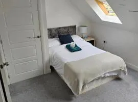 Double Cosy Bedroom in Central Dartford