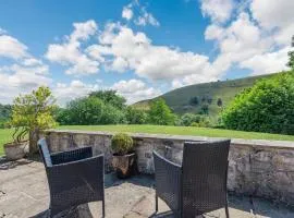 3 Bed in Bakewell 94110