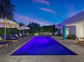 The Ricardo! Mid-Century Villa with Saltwater Pool