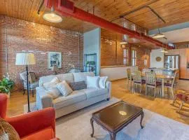 Gorgeous apartment across from La Crosse Center