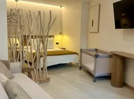 Alpha Estudios, Apartamentos turísticos