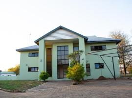 Staybridge Chobe Safari Resort，位于卡萨内的酒店