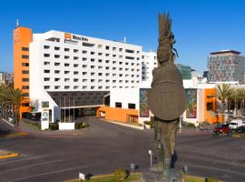 Real Inn Tijuana by Camino Real Hoteles，位于提华纳的酒店