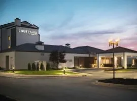 东路易斯威尔万怡酒店