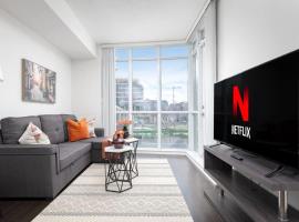Downtown Escape Stylish Condo with City Views，位于多伦多的酒店