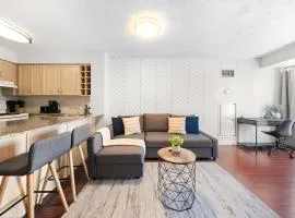 Downtown Toronto Studio Retreat