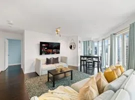 Stylish 2BR Downtown Escape Prime Victoria Spot