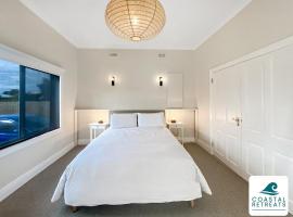 Surf Beach Remote Retreat - Linen Included，位于Surf Beach的酒店