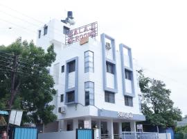 Balaji Lodging，位于潘达尔普尔的木屋