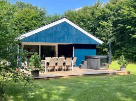 Renovated Holiday Home By Kvie Lake，位于安斯艾厄的酒店