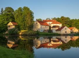 维胡拉庄园乡村俱乐部&SPA，位于维胡拉的带热水浴缸的酒店