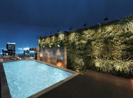 L'Heritage Premium Hanoi Central，位于河内的酒店