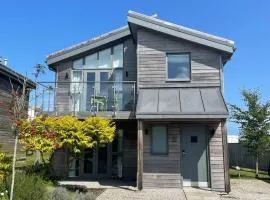Una, Lodge 73