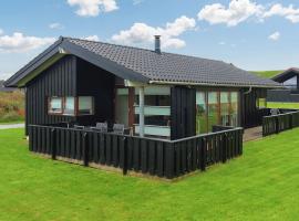 8 person holiday home in Hjørring-By Traum，位于伦斯楚普的酒店