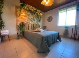 Appartement cosy avec vue sur remparts à Aigues-Mortes