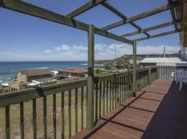 Summer House On Kurrawa - stunning beach views