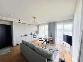 Rääma 7D-2 suure rõduga kahetoaline külaliskorter Pärnu jõe ääres