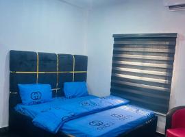 Revelation hotel，位于Okunaja的酒店