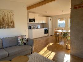 Lovely loft, centrally located，位于韦克舍的酒店