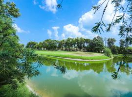 Peaceful Escape in Gurgaon - Villa Retiro Do Sol，位于马尼萨的酒店