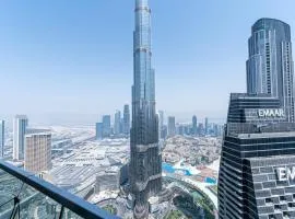 Luxury 4BR High Rise with Burj Khalifa and Fountain Views