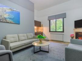 Pearl of Faqra - Studios & Apartments，位于佛雷亚的酒店