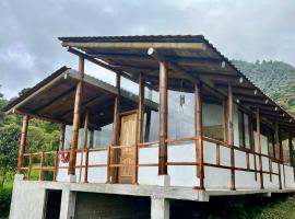 Eco Cabin in Mindo，位于明多的酒店