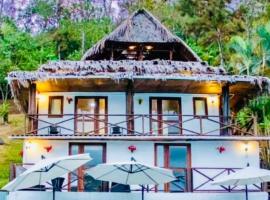 Ranchos de Chalia Panama，位于波托韦洛的酒店