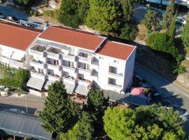 Apartments Kristic，位于内乌姆的酒店