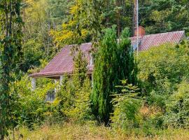 Gorgeous Home In Väversunda With House Sea View，位于Väversunda的酒店