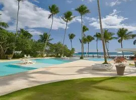 Caribbean Bright Dawn View 1BDRM Beachfront apt.