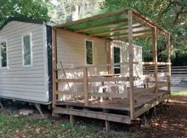 Mobil-home confortable avec terrasse à Meyrueis - Capacité 4 personnes - API-1-52-356