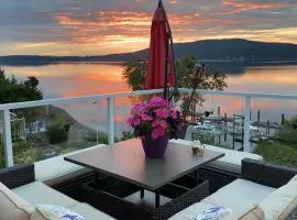 Beachbreeze Panoramic Oceanview 4BR 3BA Romantic Sunrise & Celestial Views