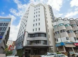 Hotel President